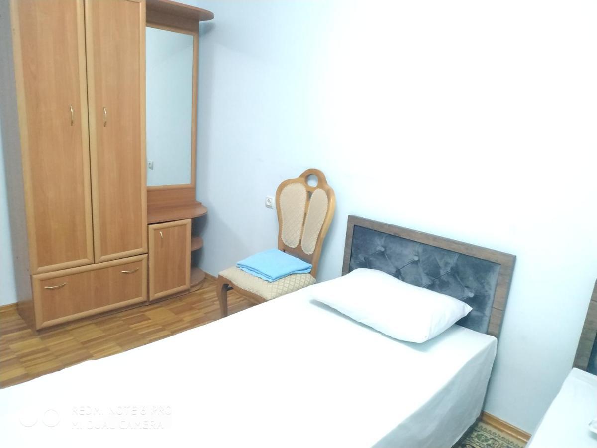Central Apartment Tasjkent Buitenkant foto